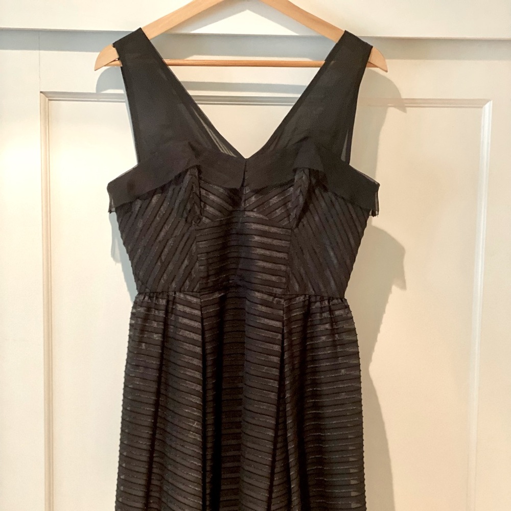 Gorgeous brand new McGinn party dress.